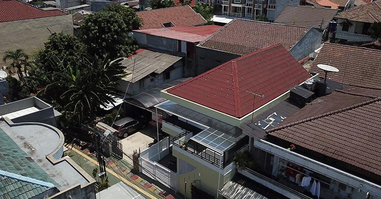 Apakah Genteng Baja Ringan Rawan Petir ? Yuk Cari Tahu!
