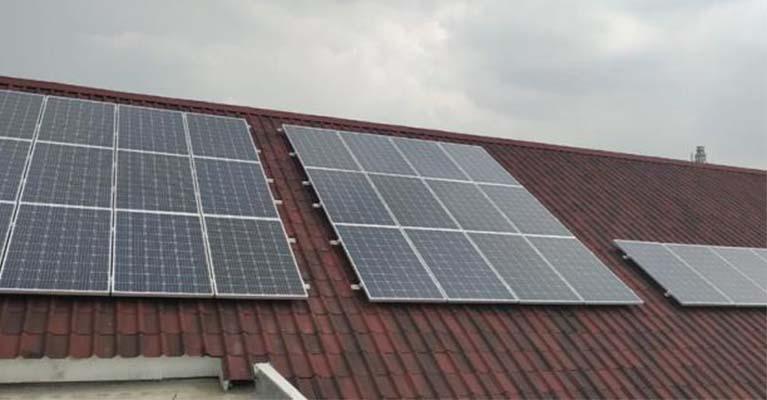 Ondusolar: Desain Atap yang Mendukung Sistem Energi Terbarukan